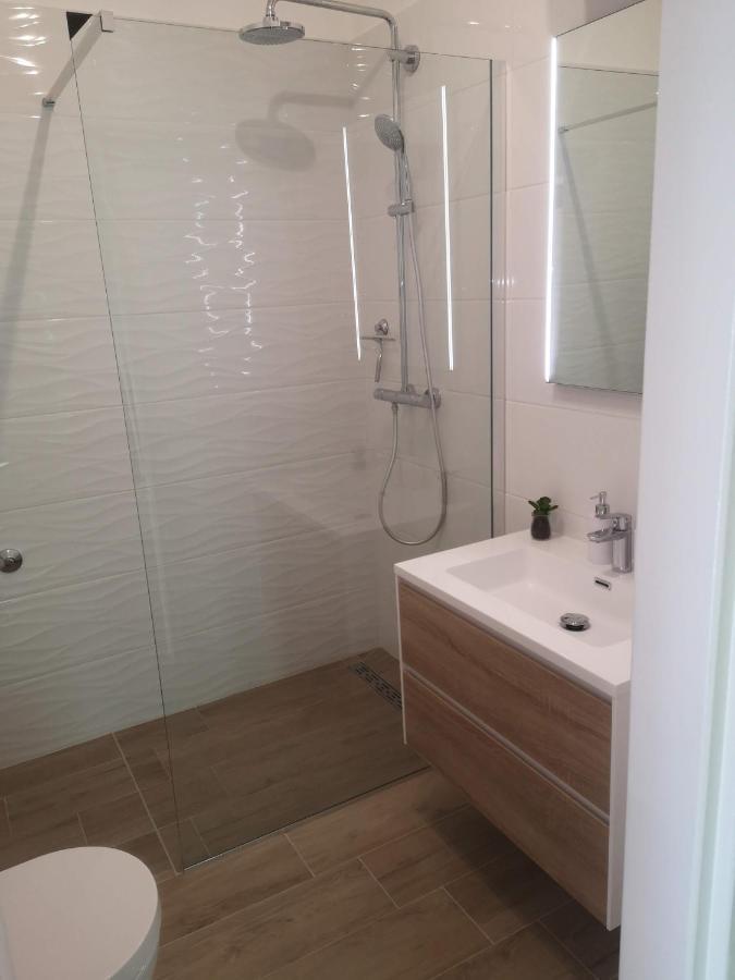 Apartments Come&Stay Punat Ngoại thất bức ảnh