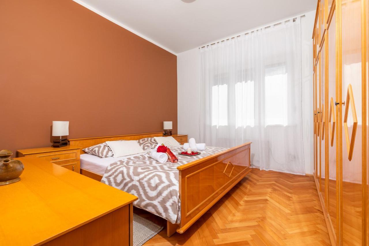 Apartments Come&Stay Punat Ngoại thất bức ảnh
