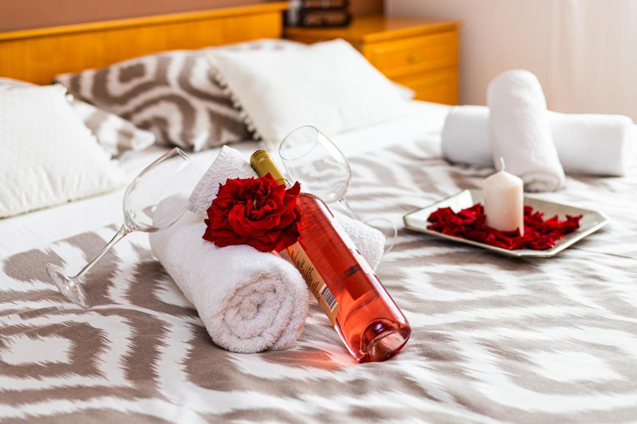 Apartments Come&Stay Punat Ngoại thất bức ảnh