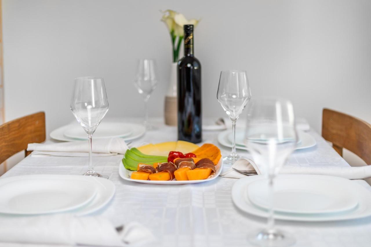 Apartments Come&Stay Punat Ngoại thất bức ảnh