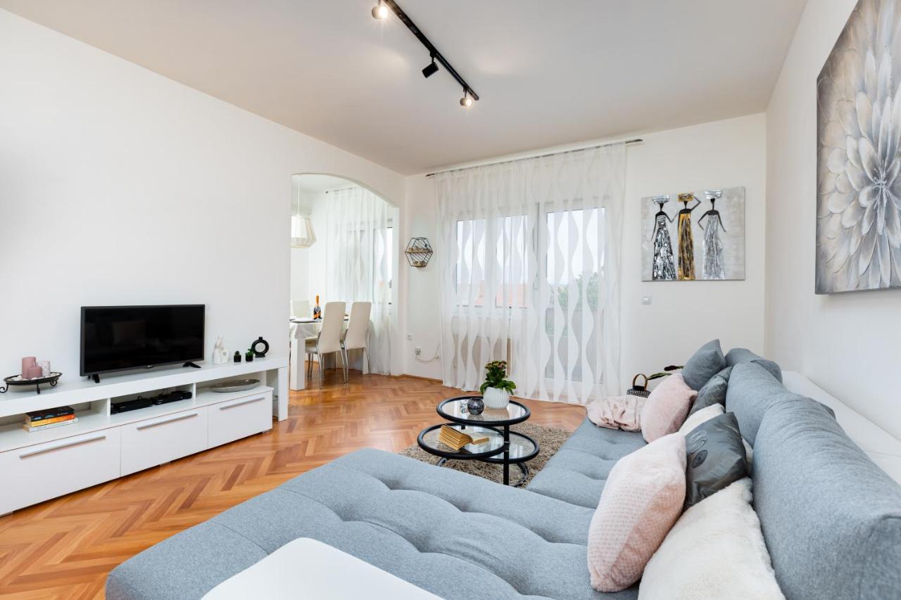 Apartments Come&Stay Punat Ngoại thất bức ảnh